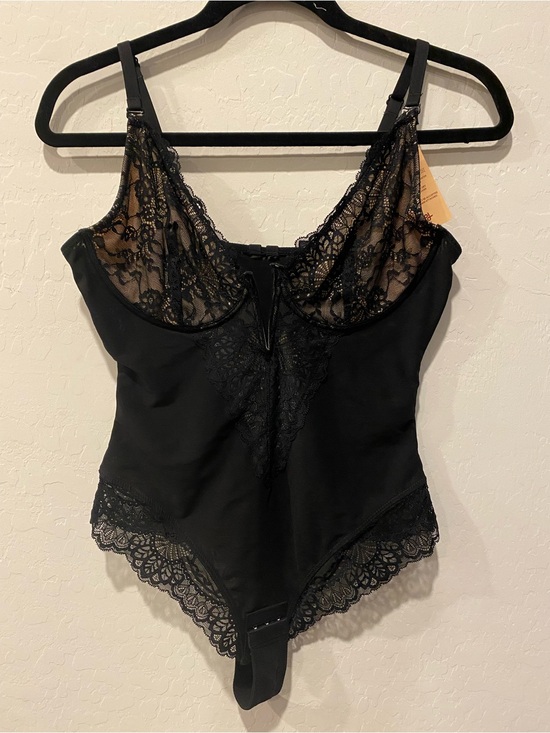 Popilush Other - Popilush Lace Bodysuit shapewear